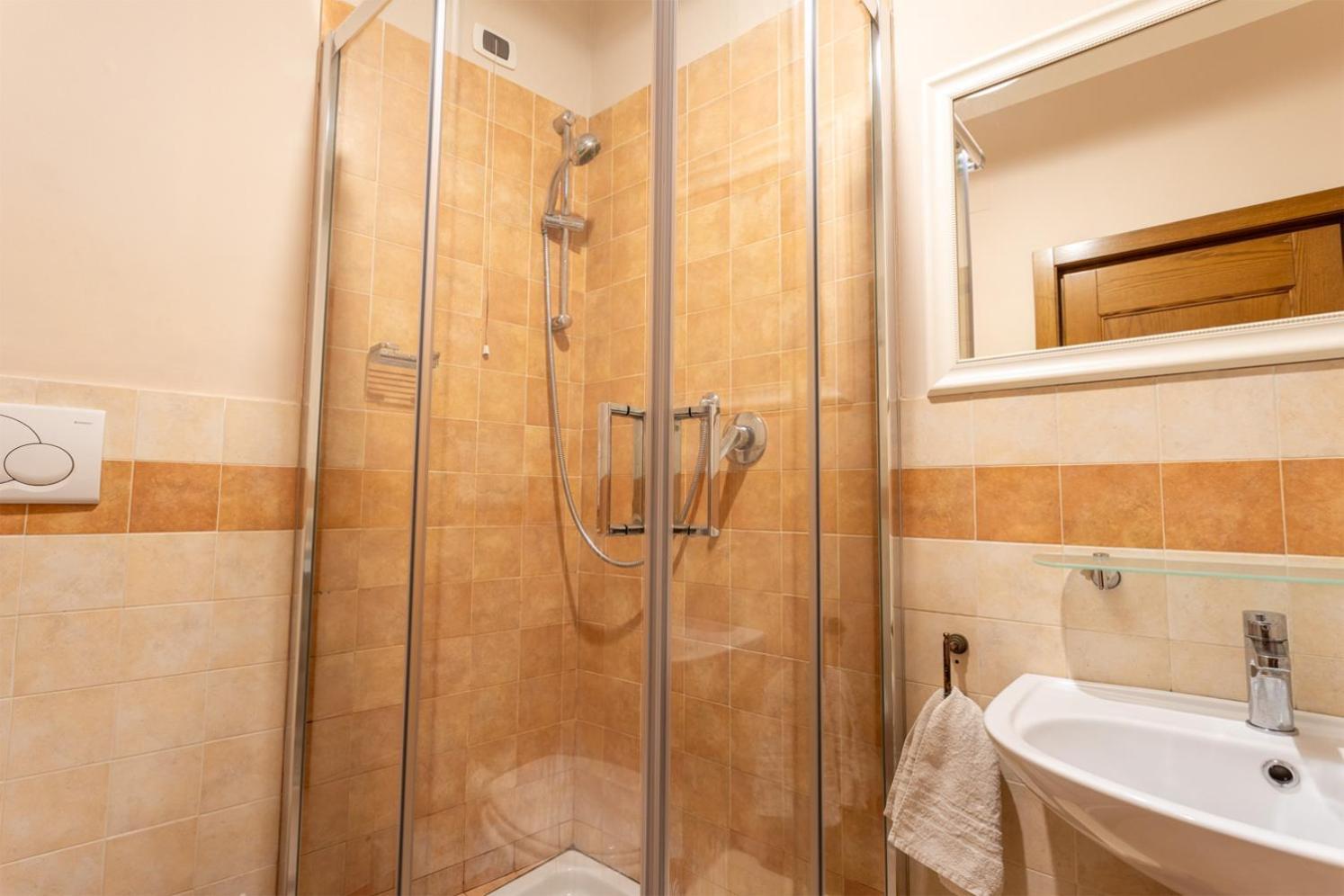 Maxi Paradiso - Guest House A Due Passi Dal Lago Trasimeno Torricella  ภายนอก รูปภาพ