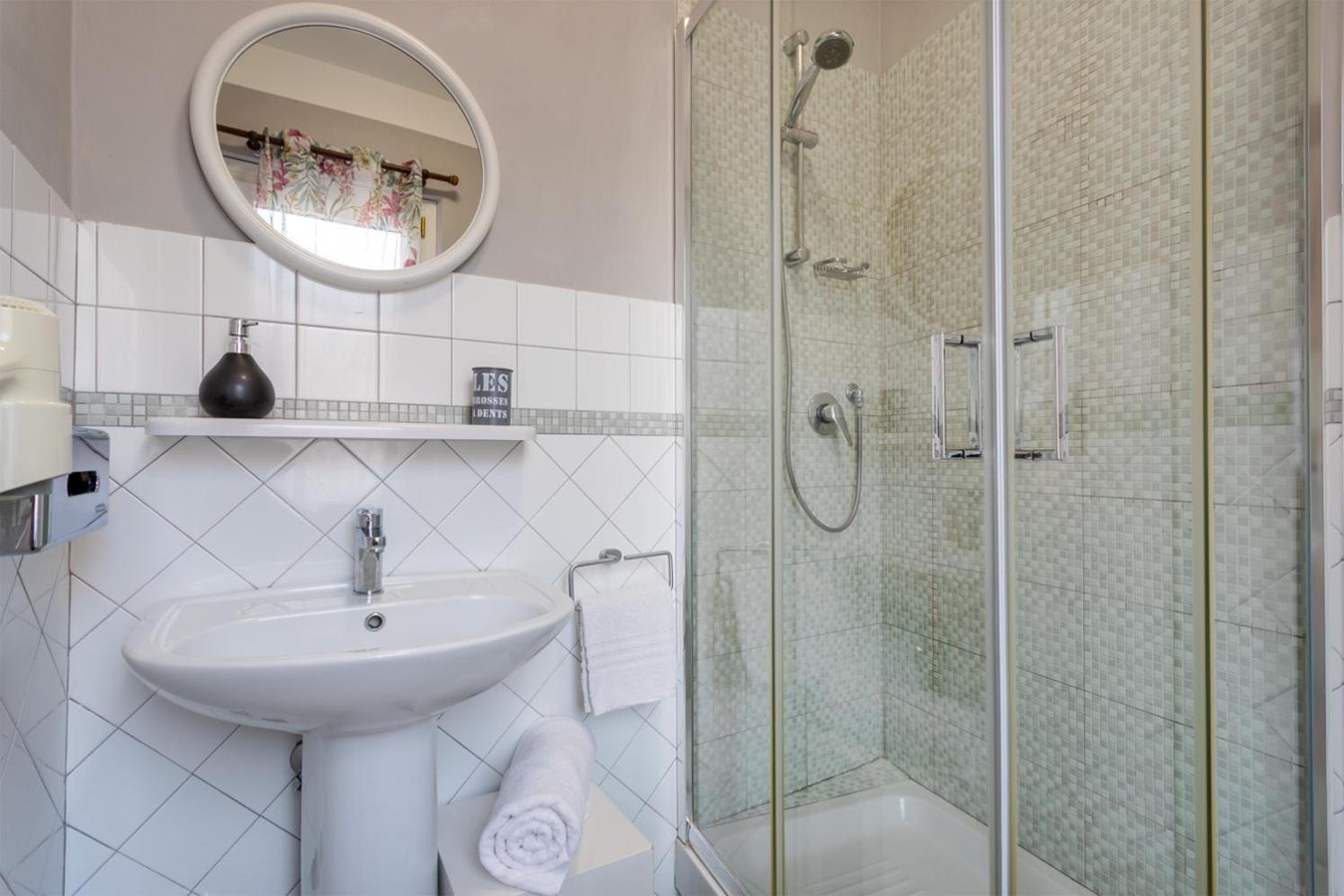 Maxi Paradiso - Guest House A Due Passi Dal Lago Trasimeno Torricella  ภายนอก รูปภาพ
